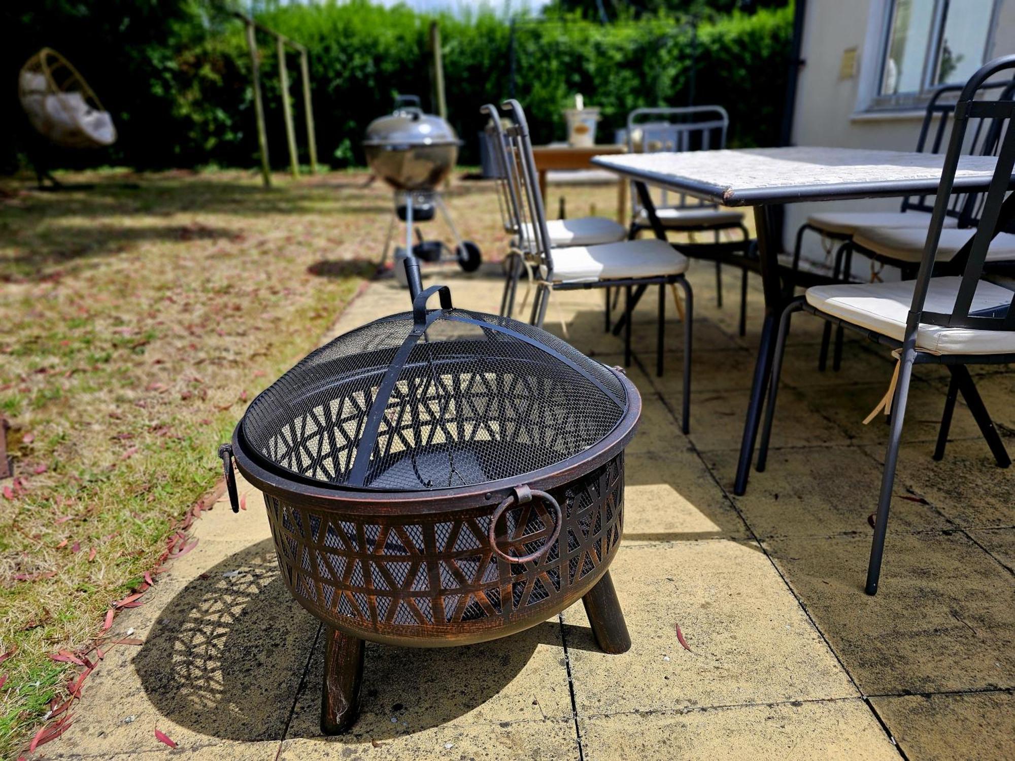 English Farmhouse Cottage Guildford Bagian luar foto