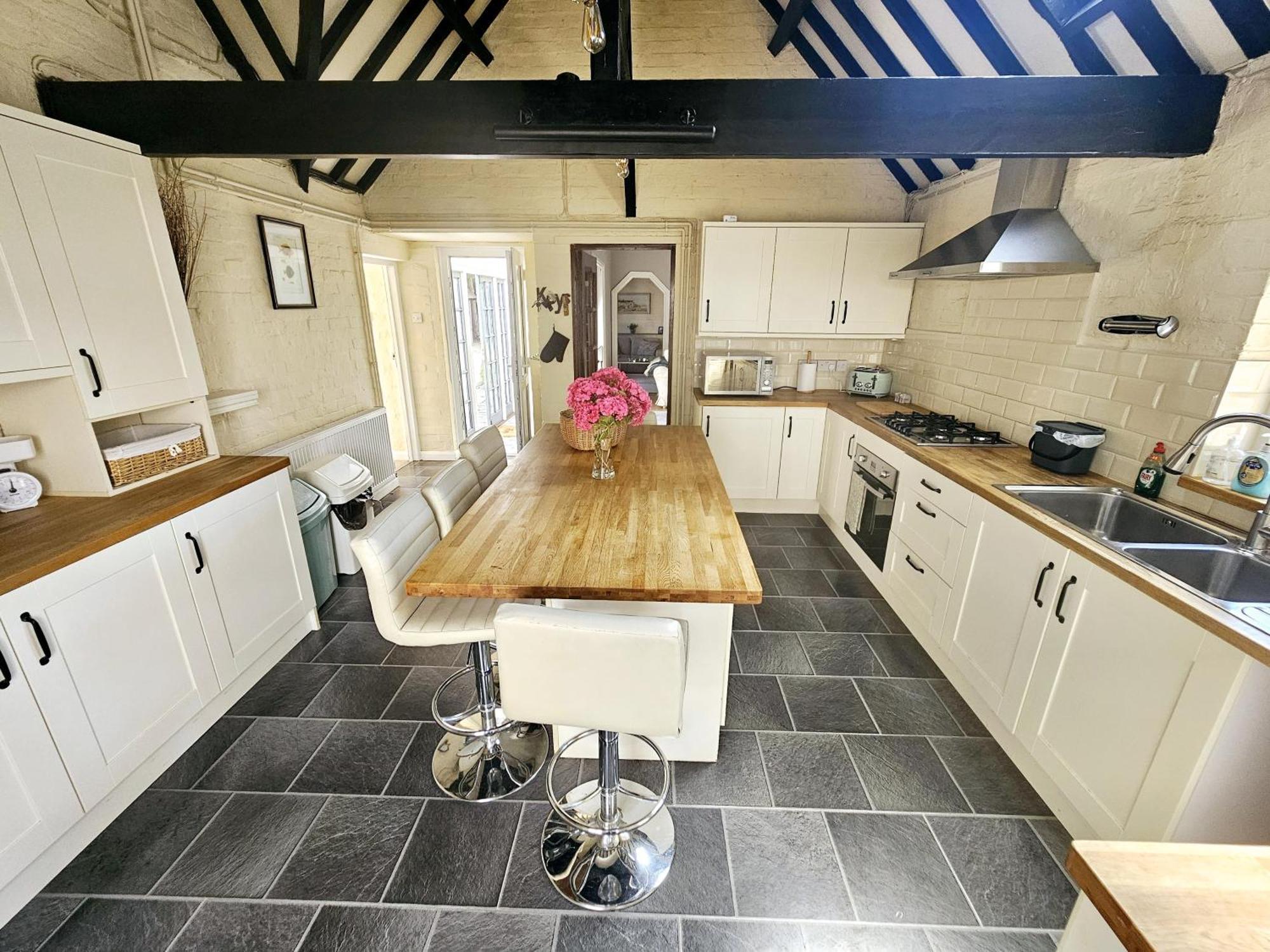 English Farmhouse Cottage Guildford Bagian luar foto