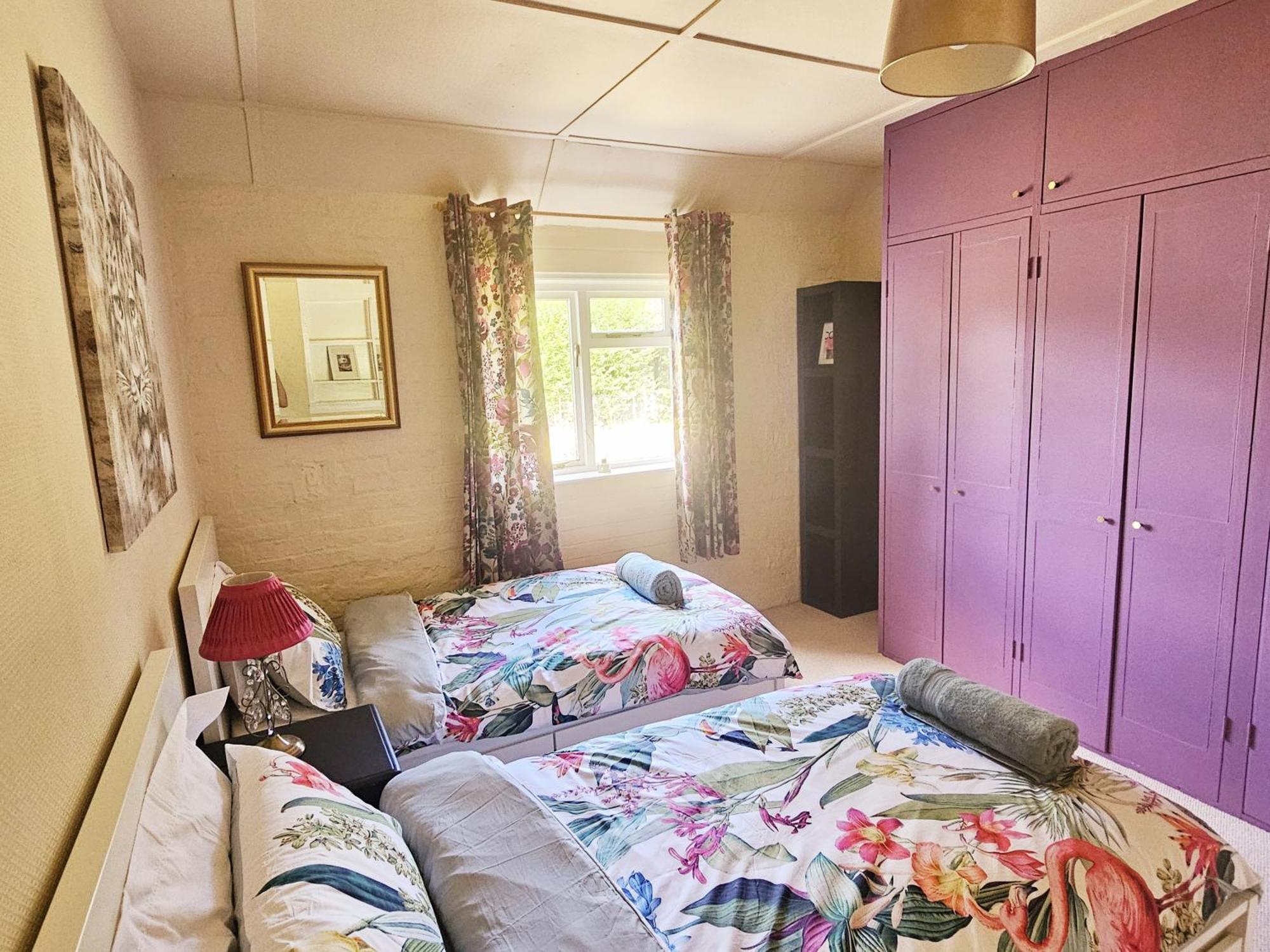 English Farmhouse Cottage Guildford Bagian luar foto