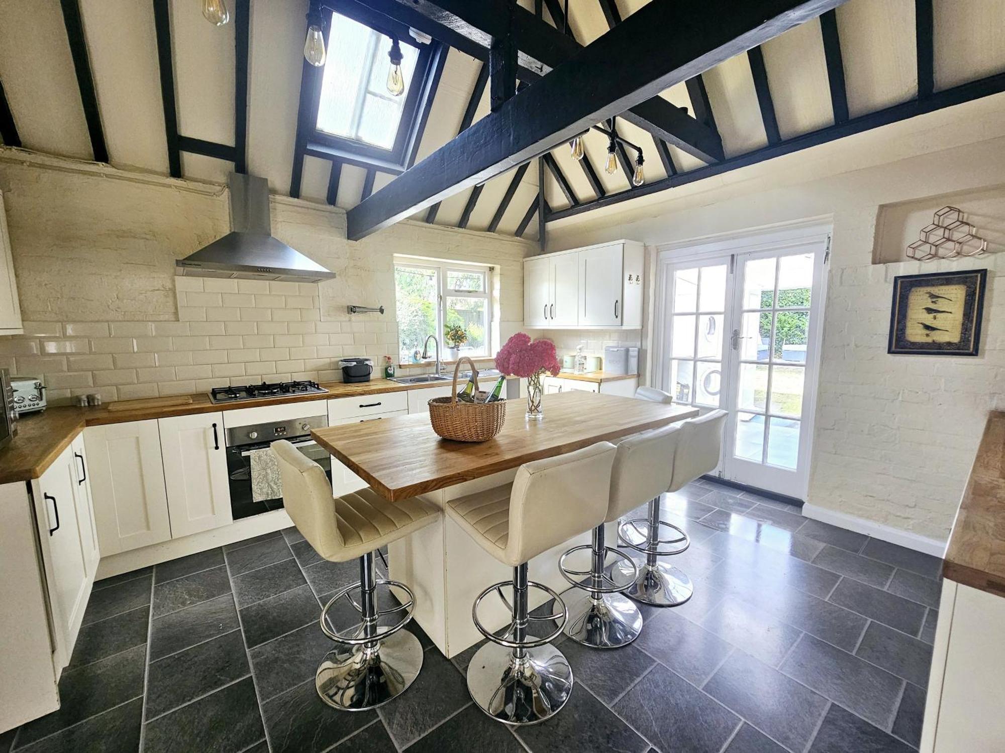 English Farmhouse Cottage Guildford Bagian luar foto
