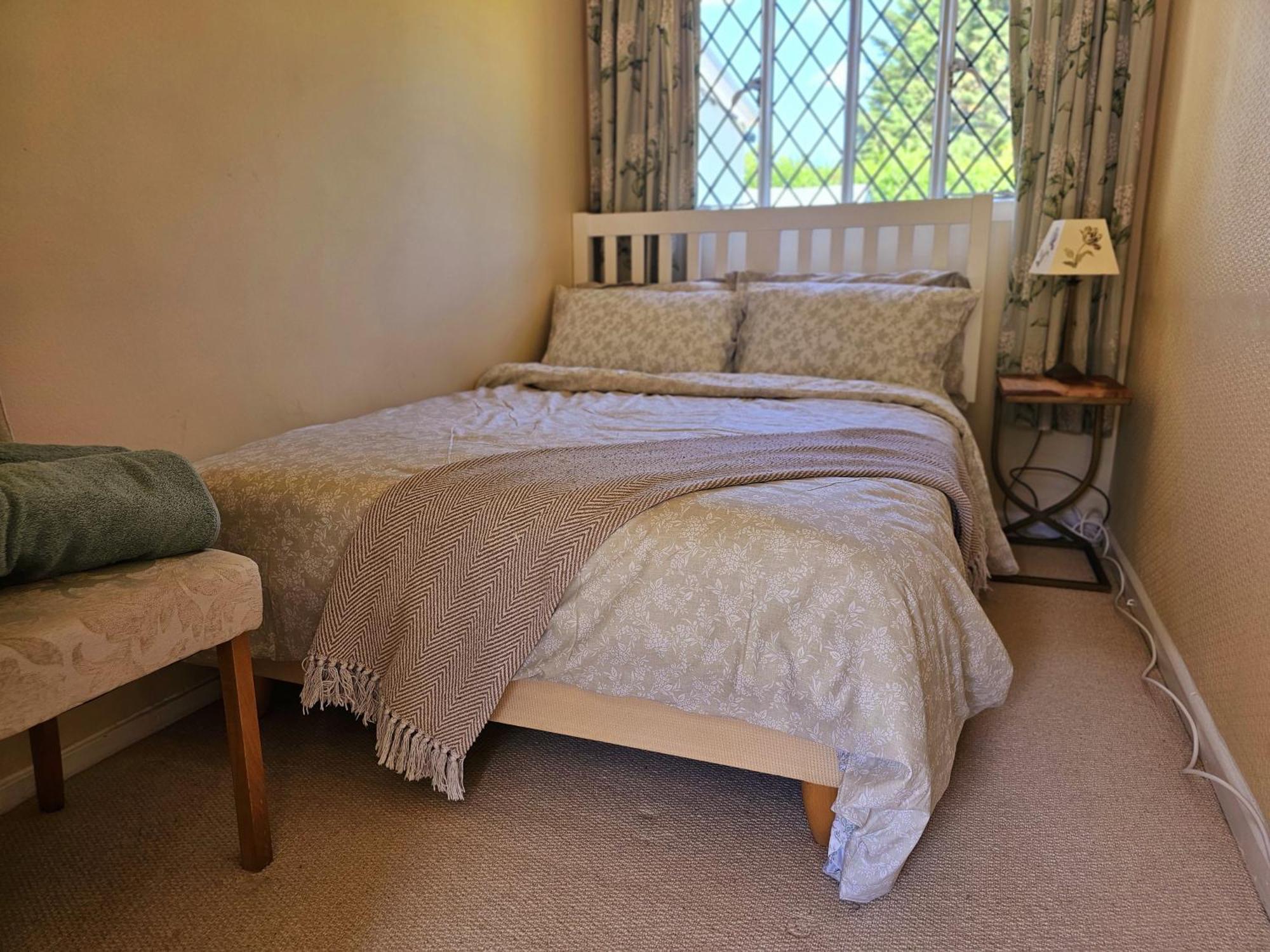 English Farmhouse Cottage Guildford Bagian luar foto
