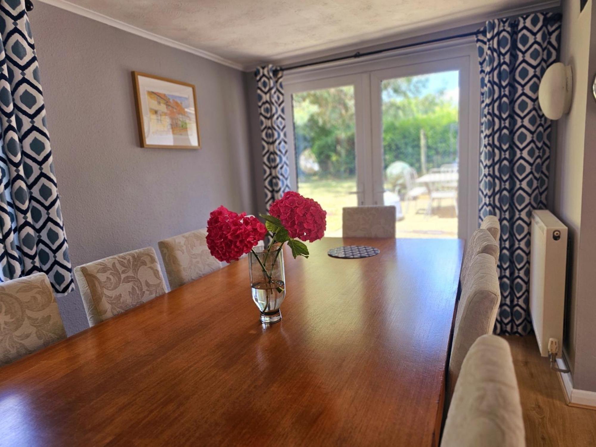 English Farmhouse Cottage Guildford Bagian luar foto