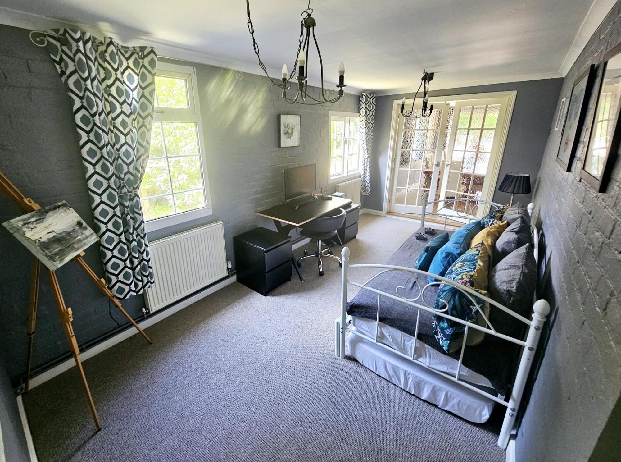 English Farmhouse Cottage Guildford Bagian luar foto